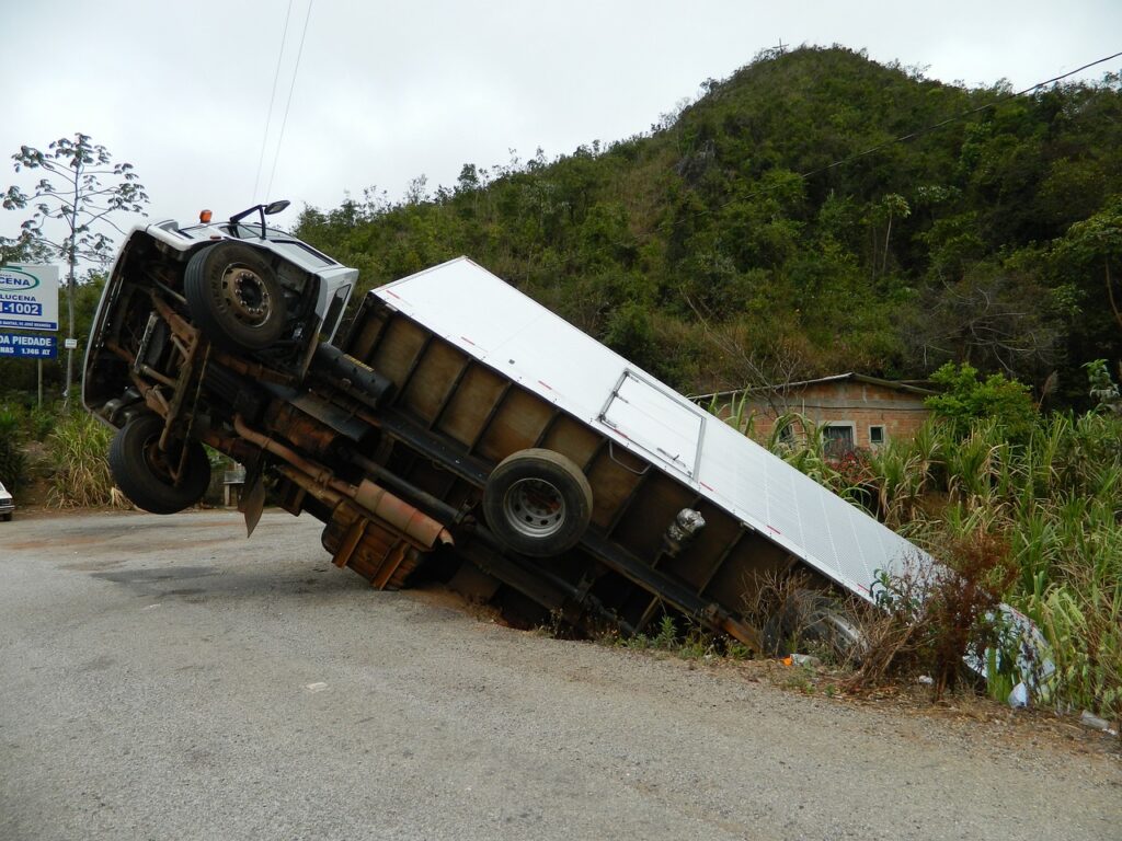 Know about Truck Accidents Lawyer